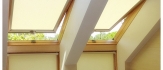 Rolety dachowe na oknach kolankowych 